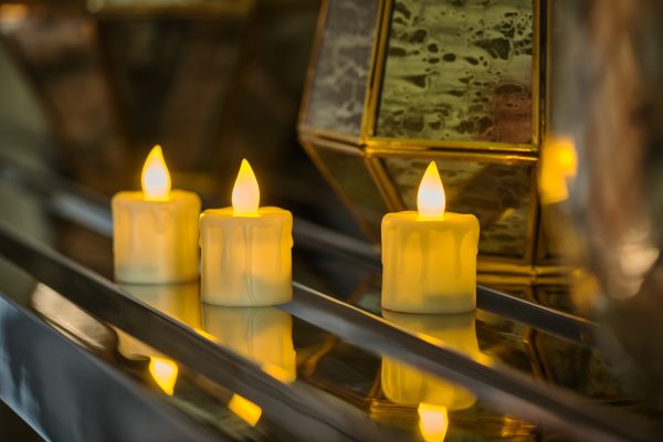 3 waxinelichtjes met kaarsvet uitstraling van dorsetto 