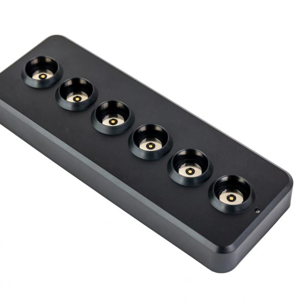 Oplaadstation zwart magnetisch DORSETTO voor 6 dinerkaarsen