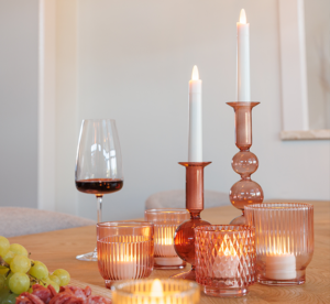 roze set led dinerkaarshouders en led waxinelichthouders