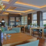 restaurant gezellig gemaakt door led kaarsen